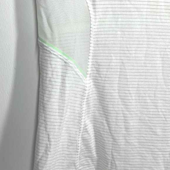 Lululemon Lightweight Mesh Short Sleeve 6 White NWOT - Picture 12 of 15